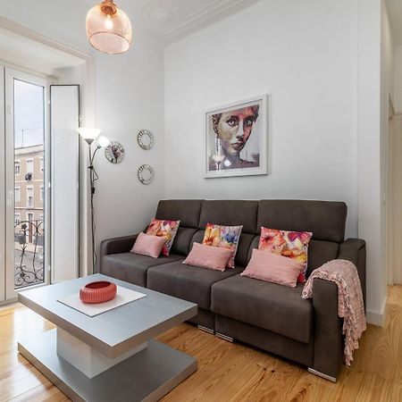 Guestready - Modern 2Bedroom Apartment In Graca Lisbona Esterno foto