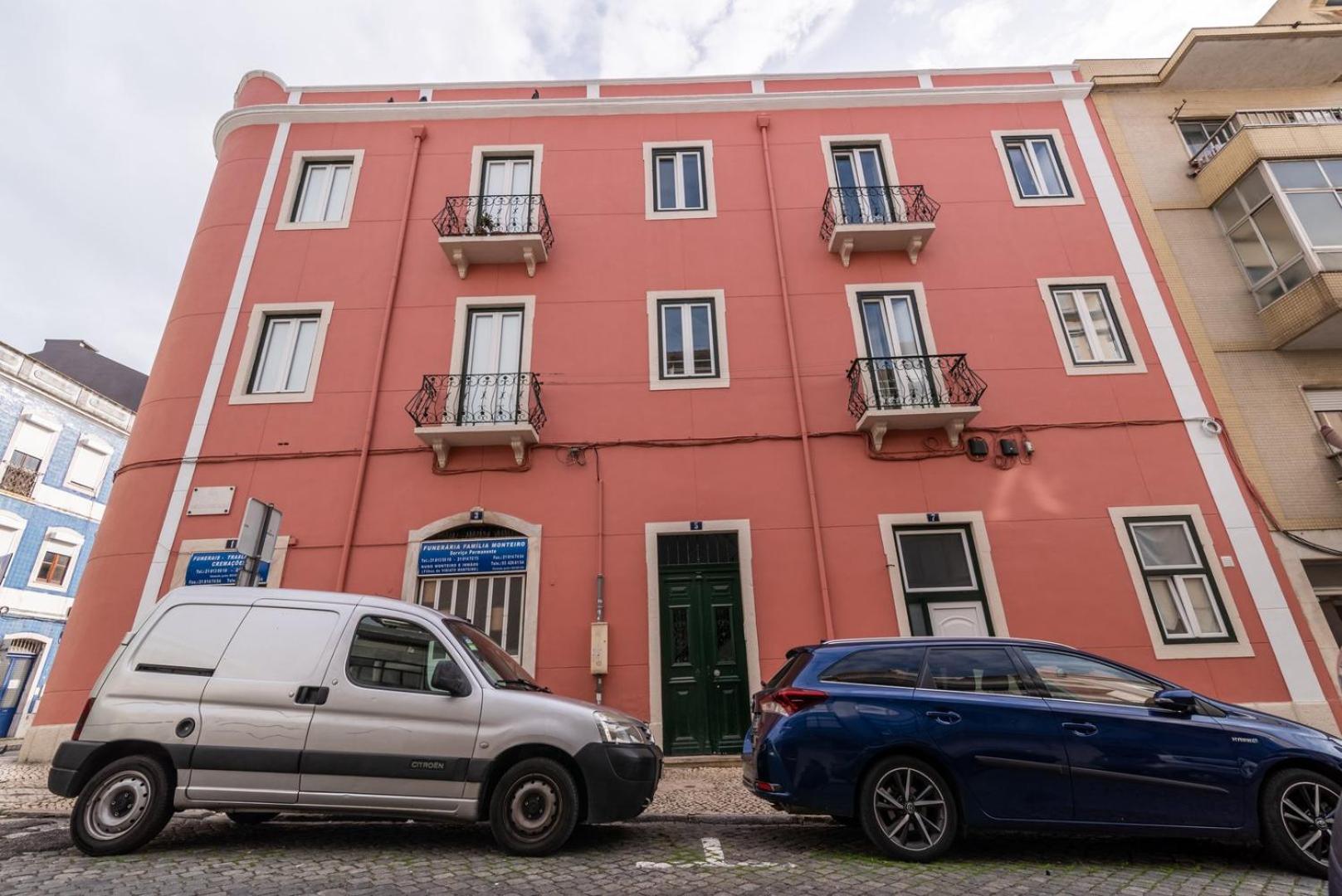 Guestready - Modern 2Bedroom Apartment In Graca Lisbona Esterno foto