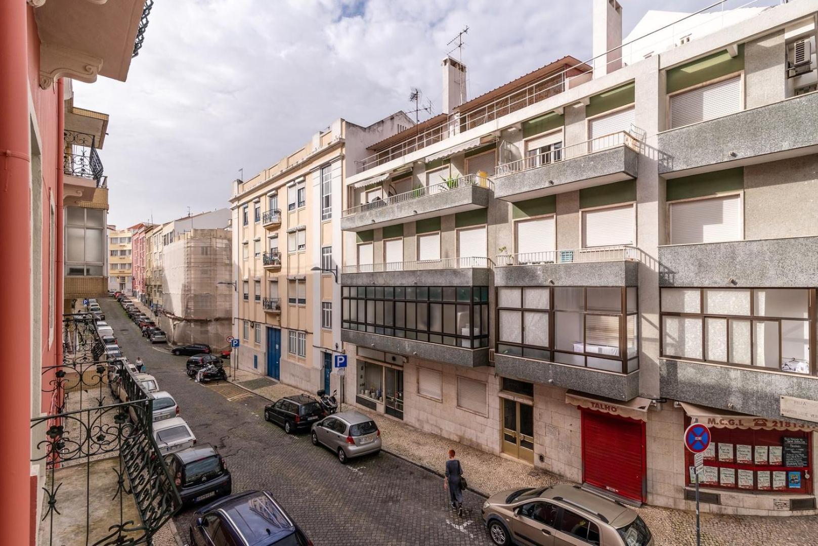Guestready - Modern 2Bedroom Apartment In Graca Lisbona Esterno foto